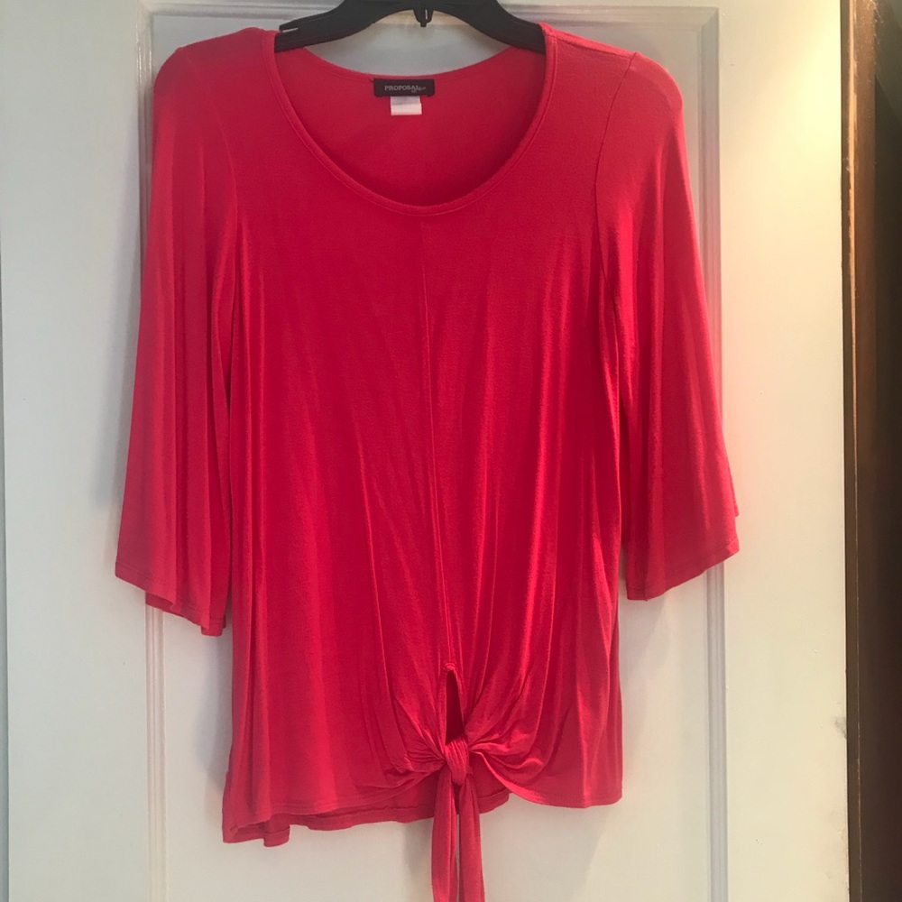 Tops - Picture 2 of 5